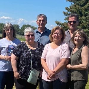 Meet your Posher, Sharon